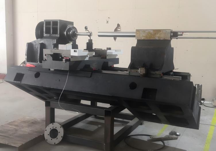 Assembly and processing issues of the CNC spinning machine lathe